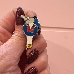 WDW Hidden Mickey 2025 Wave B Donald Duck Bubble Wand pin